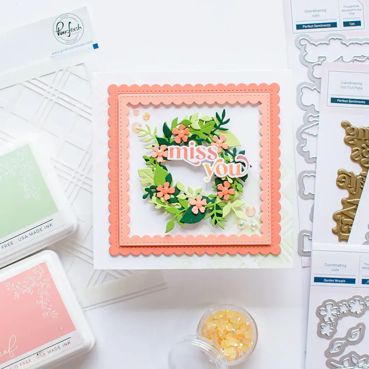 Pinkfresh Studio Garden Wreath die set